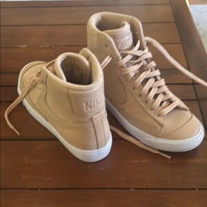 Nike tan leather women’s shoes